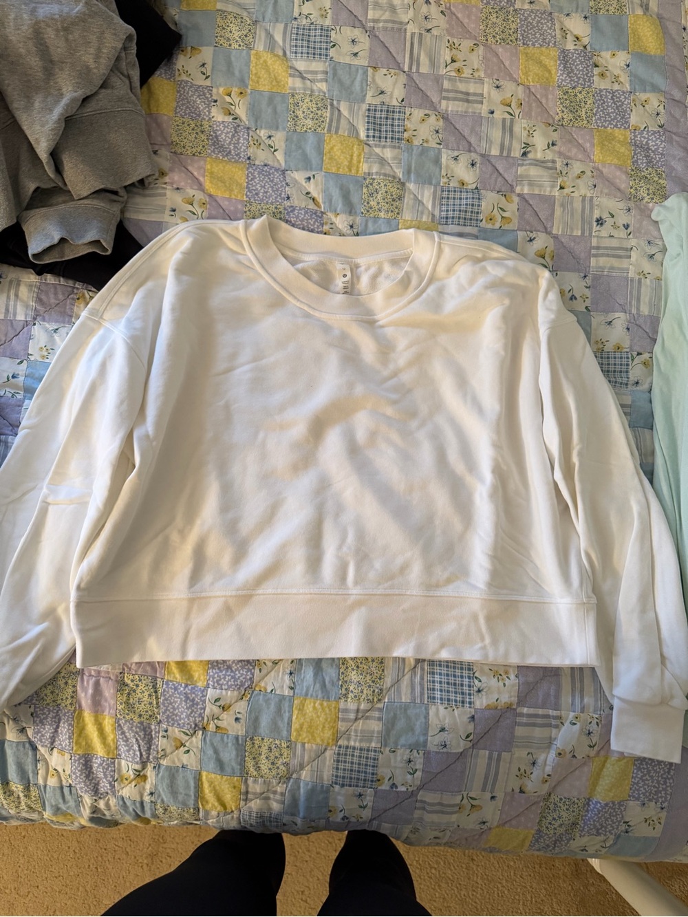lululemon athletica White Crewneck Cropped Sweatshirt